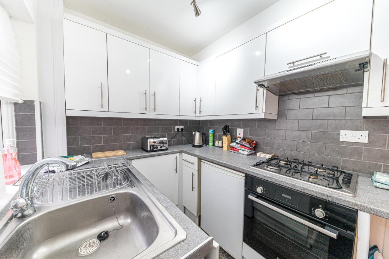 *King Bed* Comfy City House Barrow-in-Furness Extérieur photo